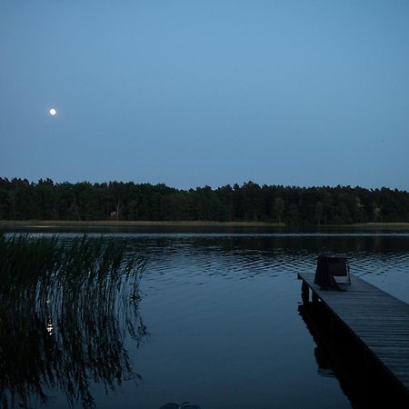 Herrenhaus Roeddelin Templin Bagian luar foto