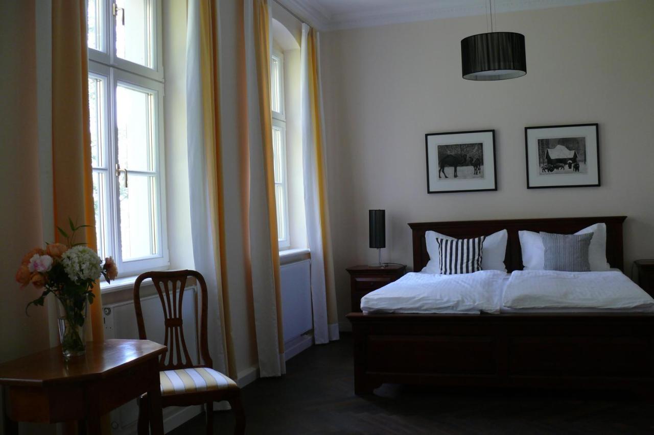 Herrenhaus Roeddelin Templin Bagian luar foto